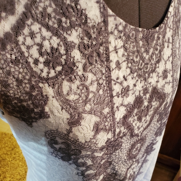 Creative Design Works White Lace Top - Picture 3 of 4